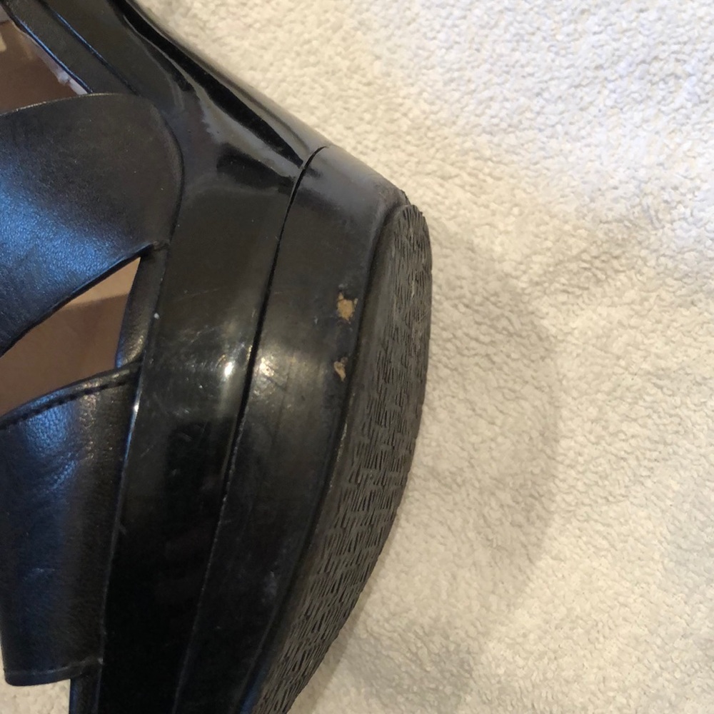 Michael Kors black open toe heels - Picture 10 of 11